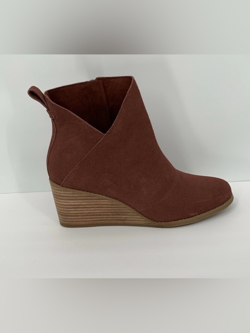 TOMS Sutton wedge ankle boots Chestnut brown suede v notch zipper bootie new 7.5